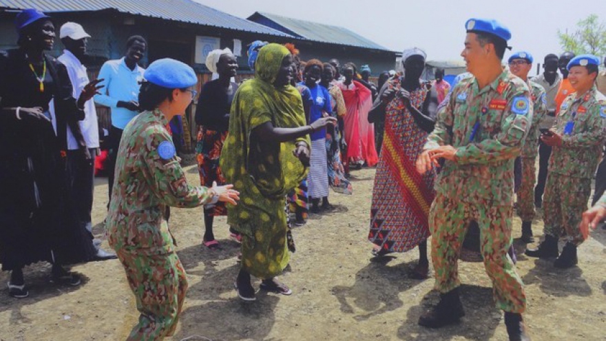 Photo book shows role of Vietnamese peacekeepers in South Sudan